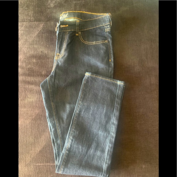 Old Navy Flirt Jeans - NWOT - Picture 2 of 3